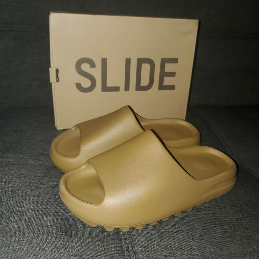 2021 Adidas x Yeezy Slides 'Ochre' Size 10